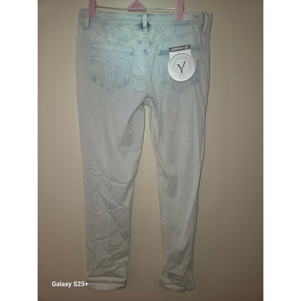 YMI Luxe Denim Light Wash Distressed Skinny Jeans  Size 11 NEW - Picture 2 of 4